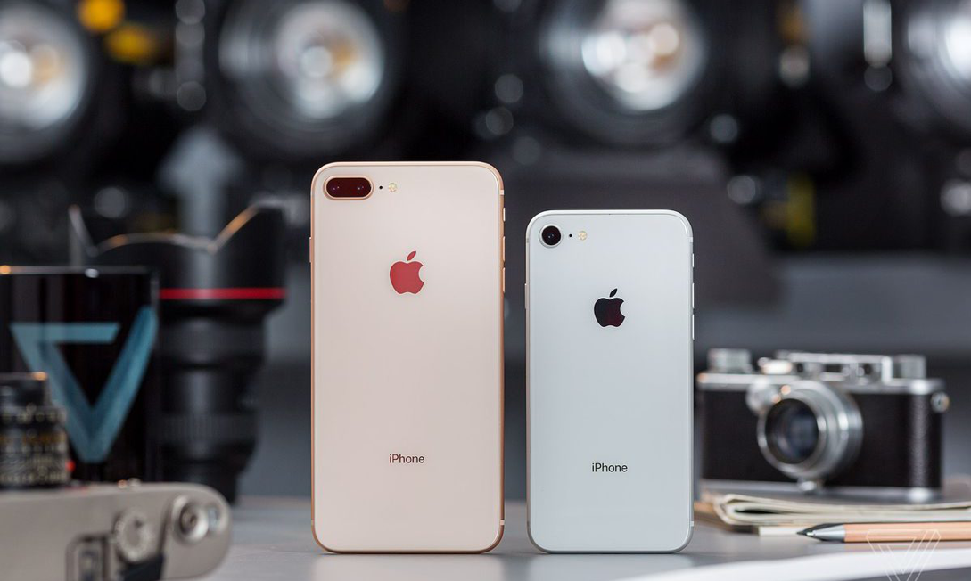 What is the difference between iPhone 8, 7, 8 plus, X, Samsung Galaxy S8, S9, Huawei P20 