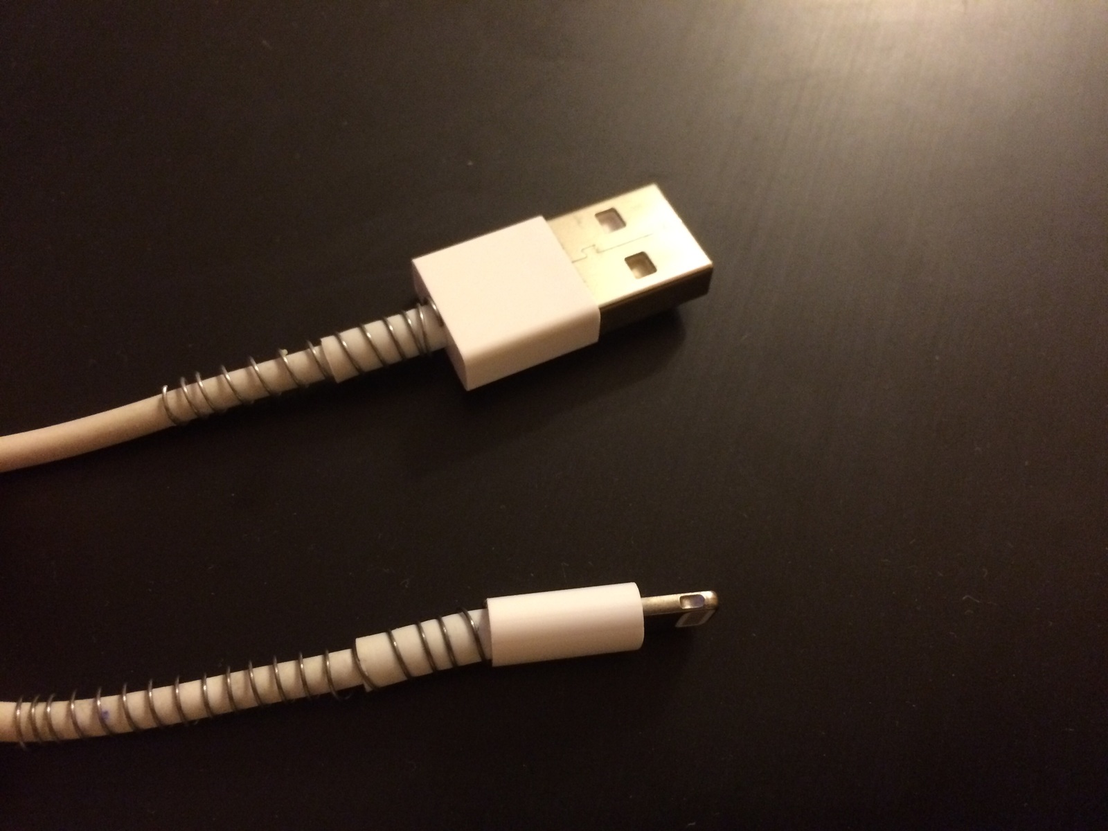 How to fix a charger from iPhone 5S, 5, 4, wire 