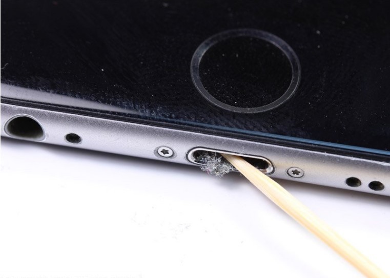 How to clean the speaker on iPhone 6 