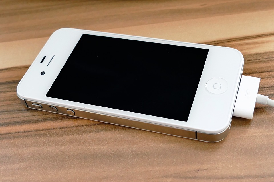 How to unlock iPhone 4, 4S if you forgot your password 