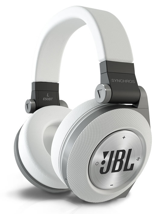 Headphone Review JBL Synchros E50BT 