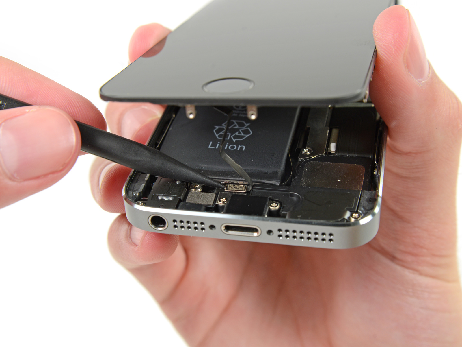 Repair and replacement of the Home button on iPhone 7, 7 Plus 